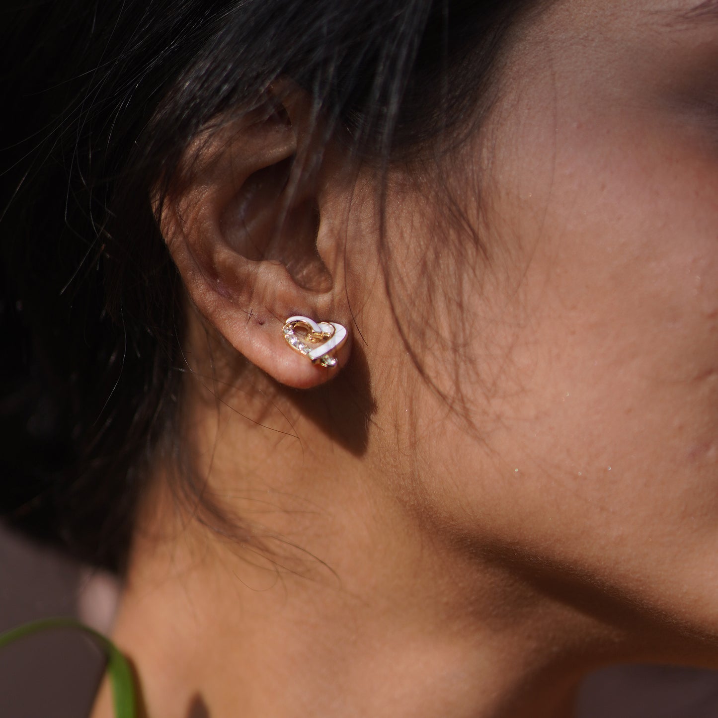 Mini Heart White Earrings - Anti Tarnish - Stellin Moon