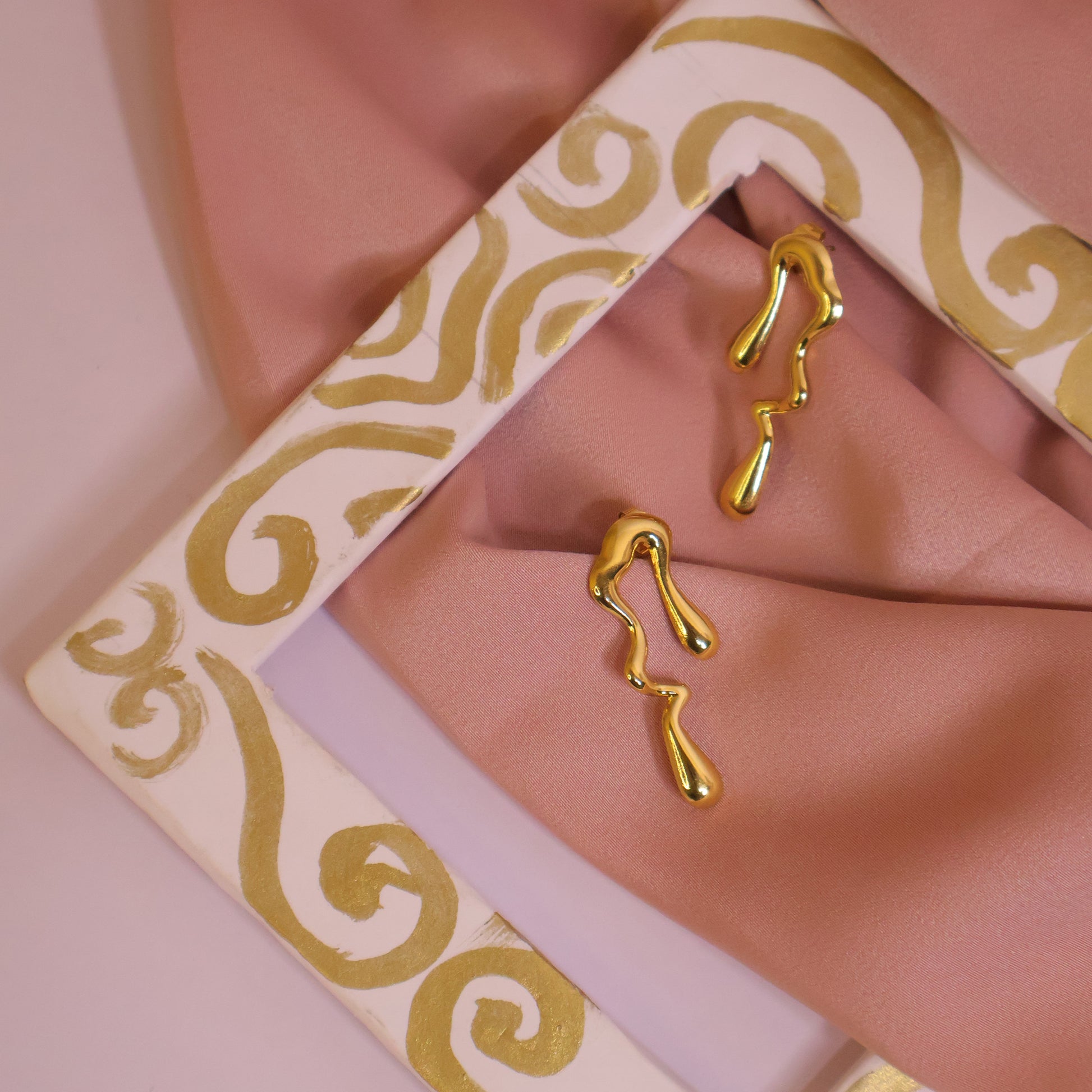 Abstract Melted Gold Earrings - Anti Tarnish - Stellin Moon
