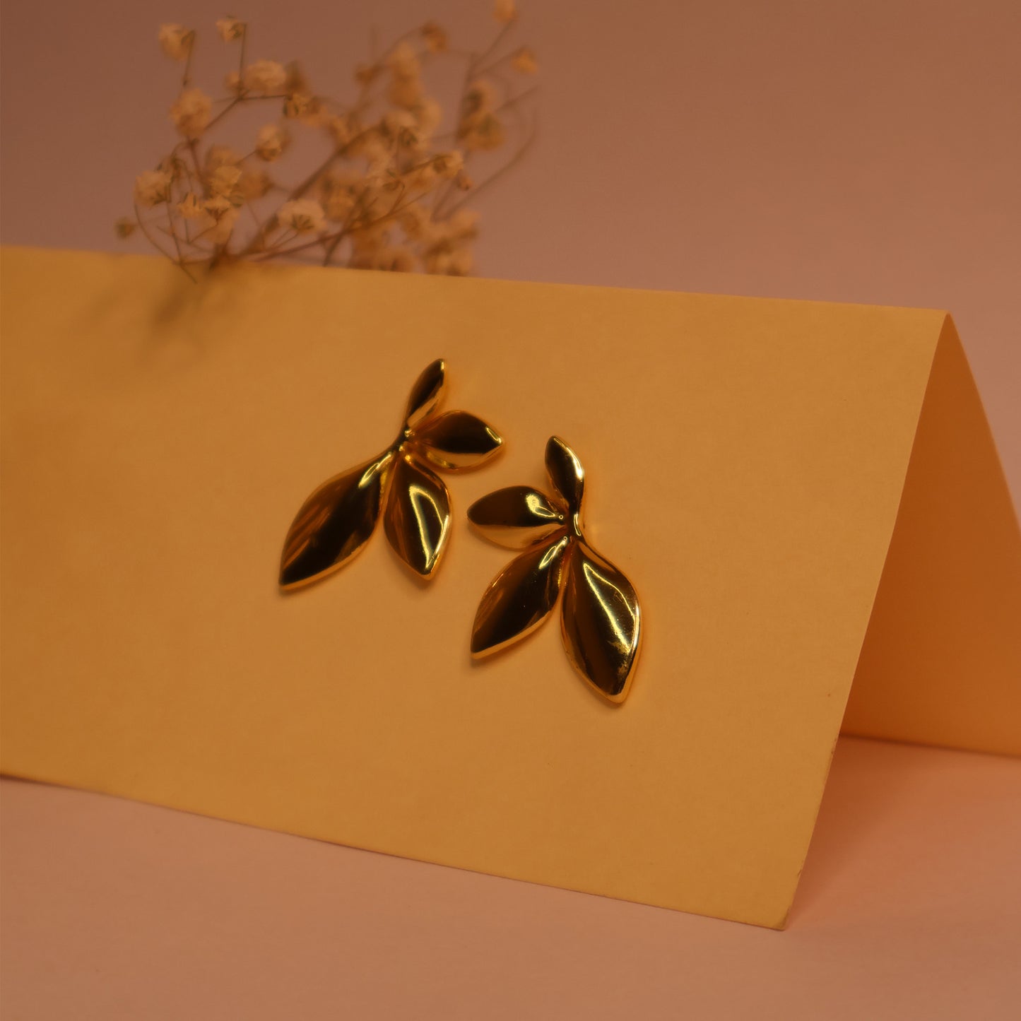 Elegant Gold Leaf Earrings - Anti Tarnish - Stellin Moon