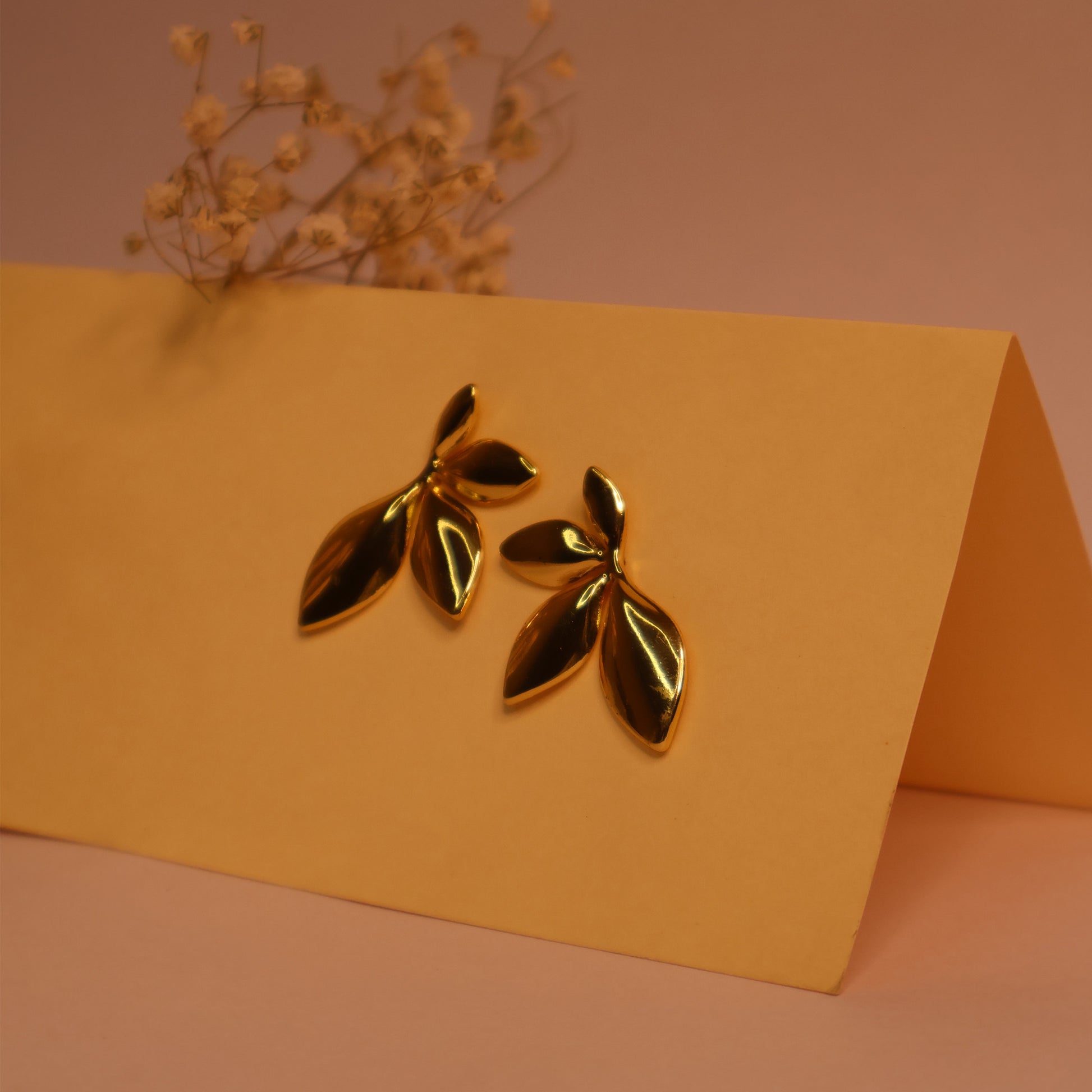 Elegant Gold Leaf Earrings - Anti Tarnish - Stellin Moon