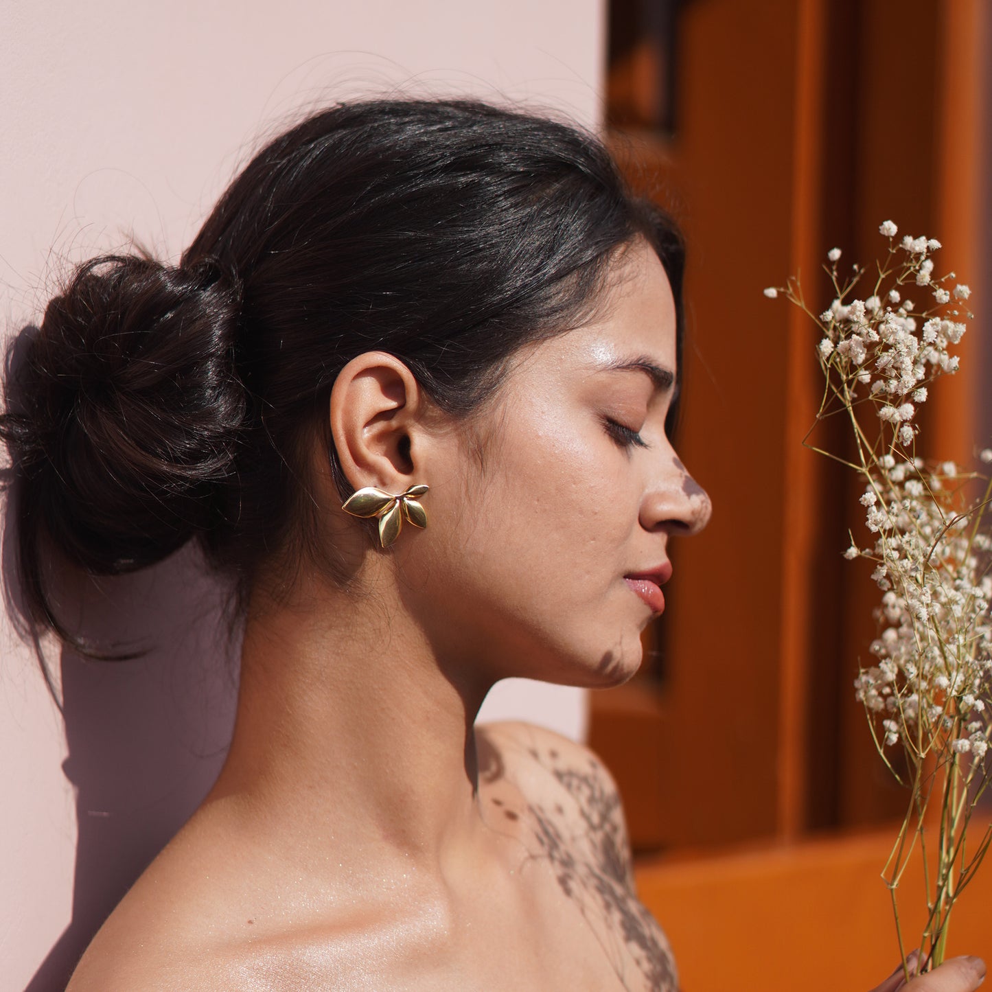Elegant Gold Leaf Earrings - Anti Tarnish - Stellin Moon