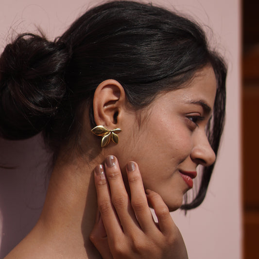 Elegant Gold Leaf Earrings - Anti Tarnish - Stellin Moon